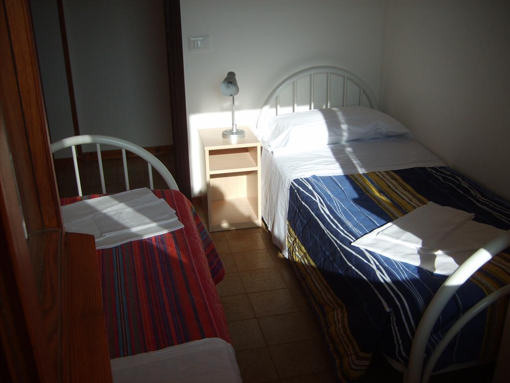 Amanda Appartamenti Lido Adriano Habitación foto