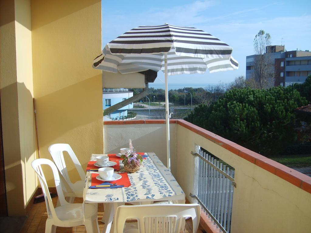 Amanda Appartamenti Lido Adriano Habitación foto