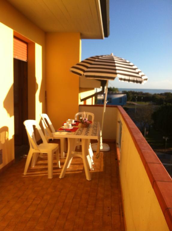 Amanda Appartamenti Lido Adriano Habitación foto